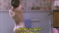 6. Angela Finocchiaro Shows Nude Ass – Volere Volare