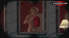 2. Cameron Diaz Fake Boobs – There'S Something About Mary