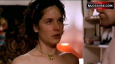 9. Julie Durand Side Boob – Du Poil Sous Les Roses