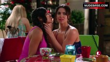 5. Roselyn Sanchez Lesbian Kiss – Devious Maids
