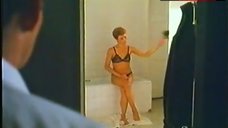 1. Amanda Donohoe Naked in Bath Tub – Dark Obsession