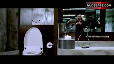 1. Kelli Garner Toilet Scene – London