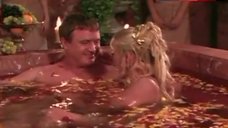 8. Wendi Winburn Nude in Hot Tub – Amazons And Gladiators