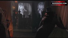 3. Honey Lauren Naked Breasts and Ass – Dracula