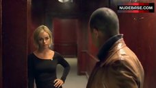 4. Taryn Manning without Bra – After Sex