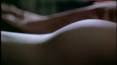 6. Linda Fiorentino Shows her Butt – The Last Seduction