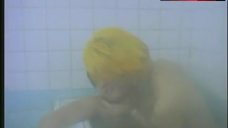 2. Ki-Yeon Kim Sex in Hot Tub – Yellow Hair