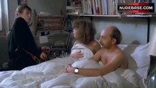 6. Gaelle Legrand Tits Scene – Circulez Y'A Rien A Voir
