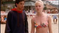 10. Jennie Garth Bikini Scene – Beverly Hills, 90210