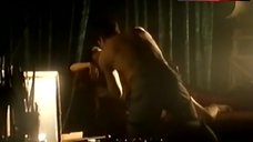 8. Joanna Going Shows Nude Boobs and Pussy – How To Make An American Quilt