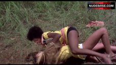 Pam Grier Cat Fight – Black Mama, White Mama