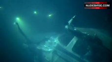 7. Melanie Griffith Shows Breasts and Ass – Night Moves