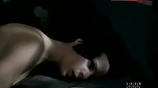 8. Rachel Griffiths Sex in Bed – Six Feet Under