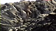 6. Eleni Dragoumi Full Naked – L' Arbre Sous La Mer