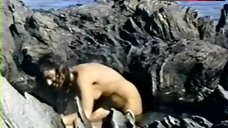 Eleni Dragoumi Shows Tits and Bush – L' Arbre Sous La Mer
