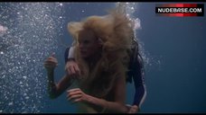 Daryl Hannah Topless under Water – Splash