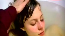 1. Maria Simon Lying Naked in Bathtub – Erste Ehe
