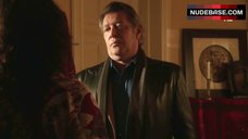 4. Neelesha Bavora Cleavage – Stille