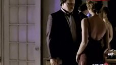 4. Sharon Lawrence Shows Breasts – Nypd Blue