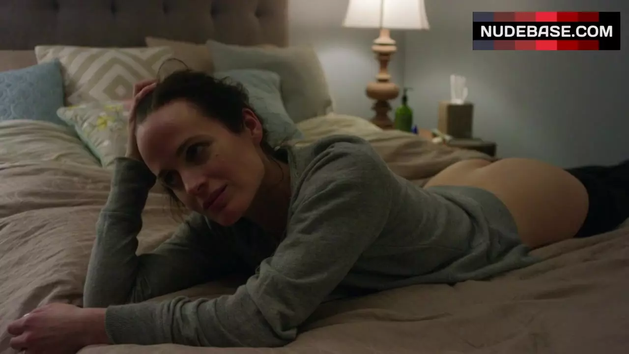 Elizabeth Reaser Sex Scene – Easy (1:31) | NudeBase.com