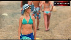 1. Mena Suvari Bikini Scene – American Reunion