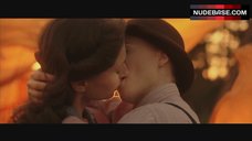 7. Mary Stockley Lesbian Kiss – V For Vendetta
