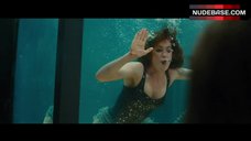 Isla Fisher Scene with Piranhas – Now You See Me