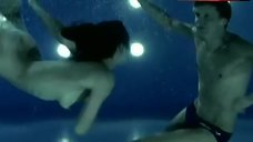 2. Sabine Timoteo Nude Underwater – In Den Tag Hinein