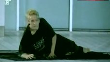 8. Oona-Devi Liebich Ass Scene – Paule Und Julia