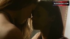 3. Kandyse Mcclure Sweet Lesbian Kissing – Hemlock Grove