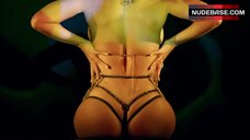 Beyonce Knowles Thong Scene – Partition