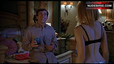 4. Elizabeth Banks in Bra – The 40-Year-Old Virgin