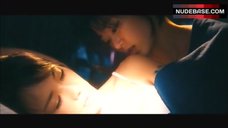 3. Jeong-Hwa Eom Lesbian Scene – Five Senses Of Eros