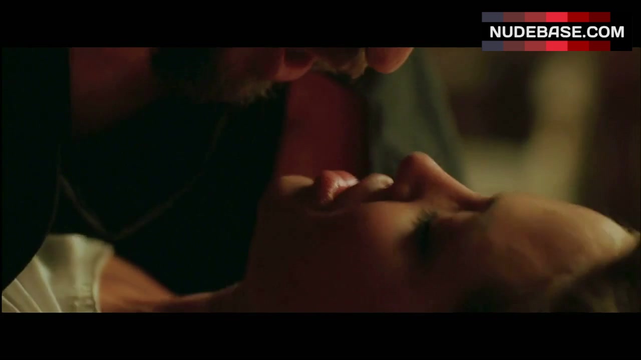 Angelina jolie fucking videos