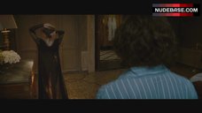 6. Angelina Jolie Intim Scene – The Tourist