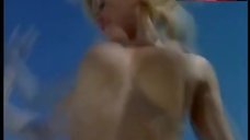 6. Babette Bardot Shaking Nude Boobs – Mondo Topless
