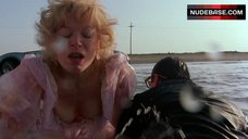 Shirley Maclaine Shows Tits – Terms Of Endearment