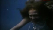 7. Cynthia Westbrook Nude in Underwater – Mas Alla Del Deseo