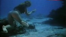 8. Cynthia Westbrook Nude in Underwater – Mas Alla Del Deseo