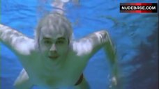 2. Soraya Gomaa Flashes Tits in Swim Pool – Marmor, Stein & Eisen