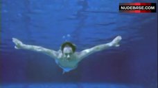 Soraya Gomaa Flashes Tits in Swim Pool – Marmor, Stein & Eisen