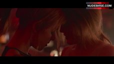 10. Jena Malone Lesbian Kiss – Lovesong