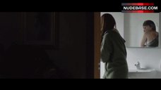 3. Catherine Keener Nipple Flash – War Story