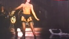Patsy Kensit Striptease, Boobs Scene – Beltenebros