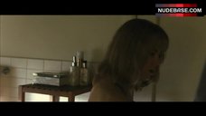 7. Nicole Kidman Shows Nude Butt – Before I Go To Sleep