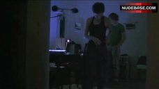 1. Henriette Heinze Full Nude – Auftauchen