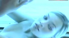 2. Laura Osswald Shows Tits in Solarium – Seventeen - Madchen Sind Die Besseren Jungs