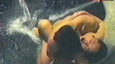 8. Lara Morena Sex in Pool – Malikot Na Mundo