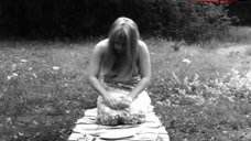 10. Lena Nyman Topless Scene – I Am Curious (Yellow)