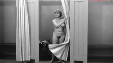 1. Lena Nyman Full Frontal Nude – I Am Curious (Yellow)